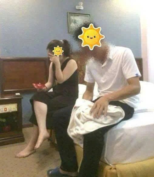 Đêm trước ngày cưới, tôi đã ngoại tình với Lâm Vi – cô gái tôi thầm yêu suốt mười năm. Sáng hôm sau, nhìn dấu vết còn lại trên ga giường, tôi biết mình đã phạm phải sai lầm không thể cứu vãn. Tôi quyết định hủy bỏ đám cưới ngay trước mặt hai bên gia đình và toàn bộ khách mời. Mọi người đều nghĩ Giang Dao sẽ tát tôi, nhưng cô ấy chỉ bước tới ôm lấy tôi